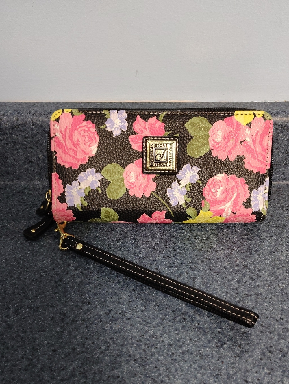 Stone Mountain  Floral Double Zip Wristlet Wallet NWOT